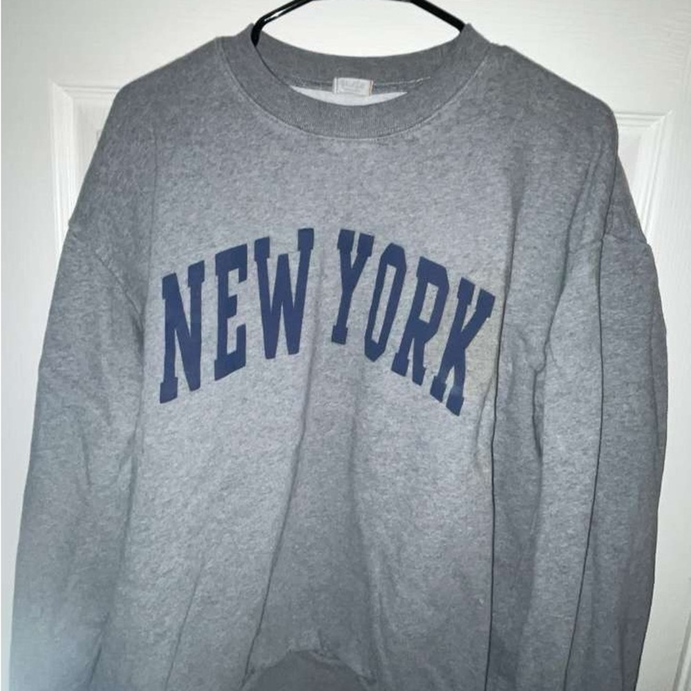 Brandy Melville New York Gray Crewneck Sweater